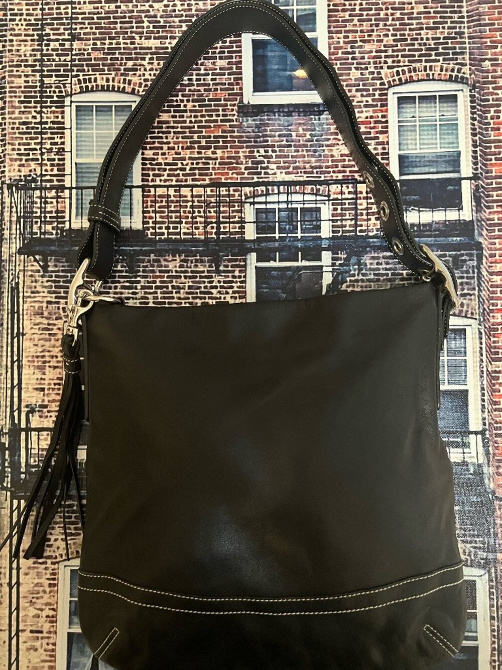 Vintage Coach Soho / Legacy black 2006 retail store has its tassel